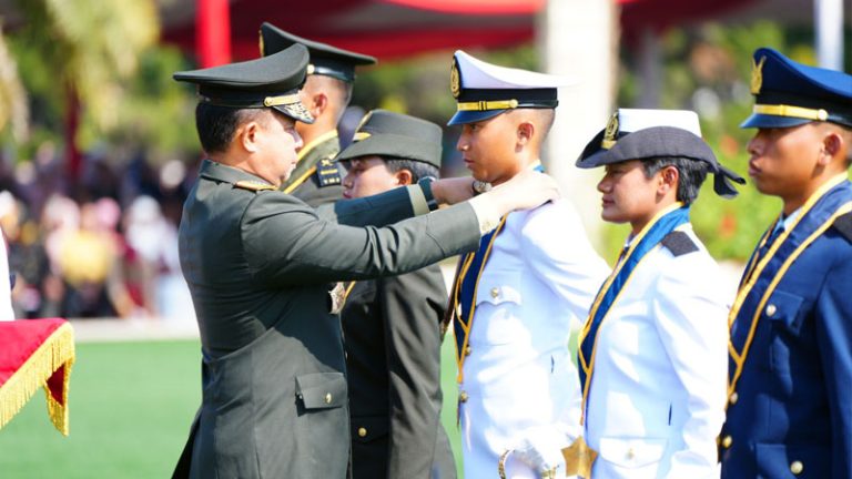 Wajib Tahu: Panglima TNI Lantik 734 Perwira Prajurit Karier TNI TA 2026 Secara Detail