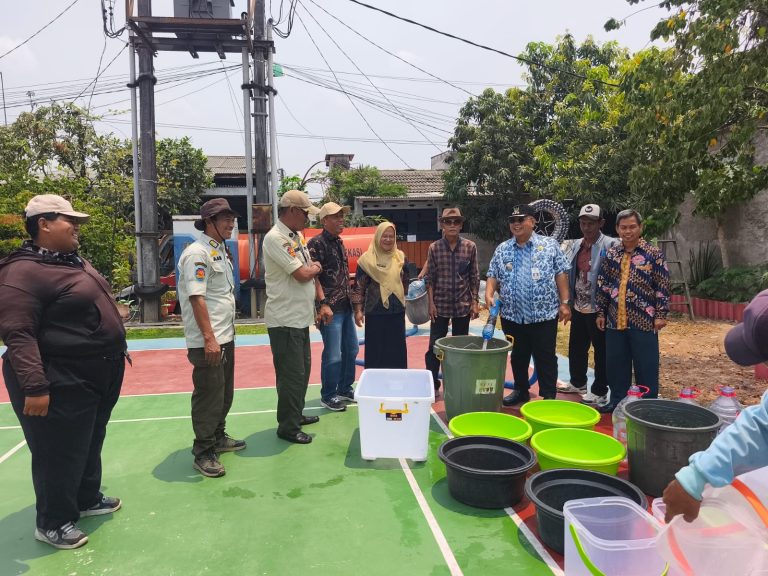 Peduli Warga, Kumpul Sebra Hadiri Penyaluran Air Bersih di Perum Villa Permata 2