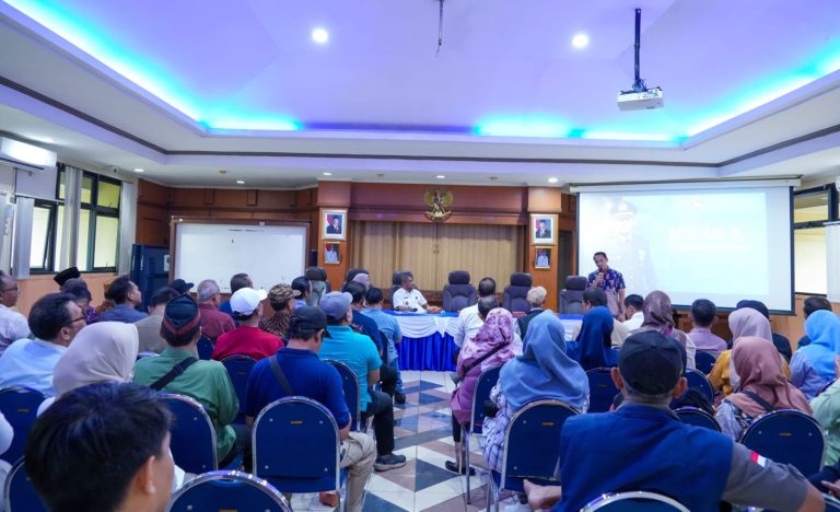 Kelurahan Makasar Sosialisasikan Pemilahan Sampah, Dorong Warga Mulai dari Rumah